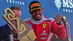 Хэмилтон выиграл первый Гран-при с «Феррари»
